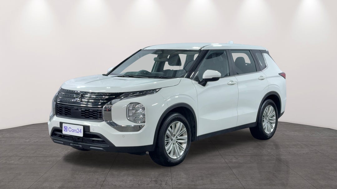 2024 Mitsubishi Outlander Es 5 Seat (2wd), Automatic, 55336 km, Left Front Diagonal (45- Degree) View