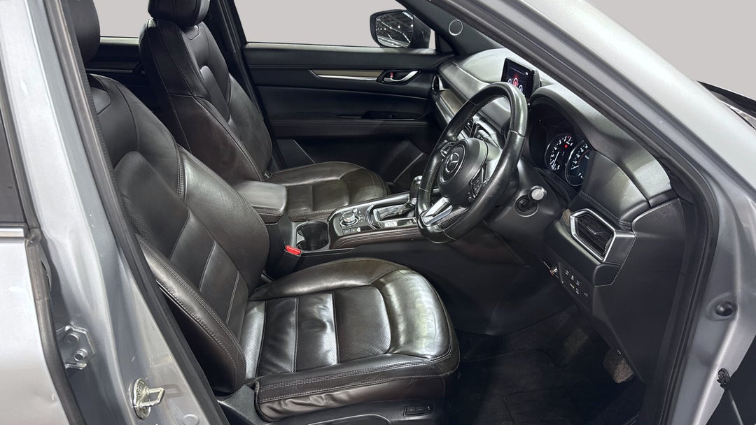 2019 Mazda CX-5 Akera (4x4), Automatic, 109222 km, Right Side Front Door Cabin View