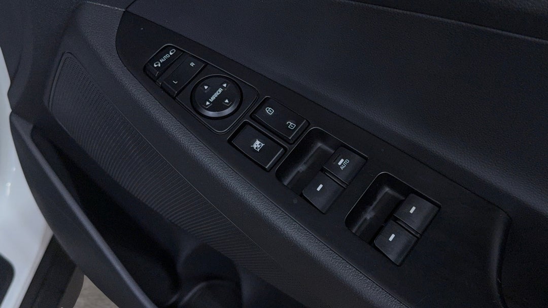 2020 Hyundai Tucson Active X (FWD), Automatic, 51402 km, Drivers Side Door Panel Controls