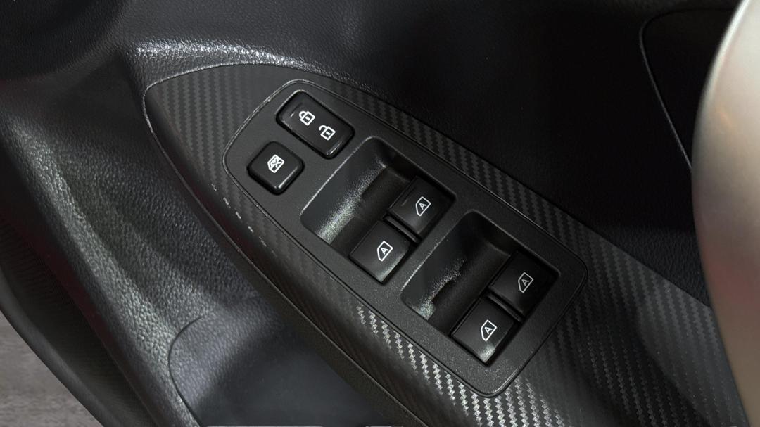 2019 Mitsubishi Eclipse Cross Ls (2WD), Automatic, 73053 km, Drivers Side Door Panel Controls
