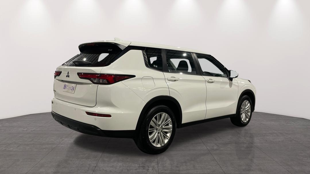 2024 Mitsubishi Outlander Es 5 Seat (2WD), Automatic, 50888 km, Right Back Diagonal (45- Degree) View