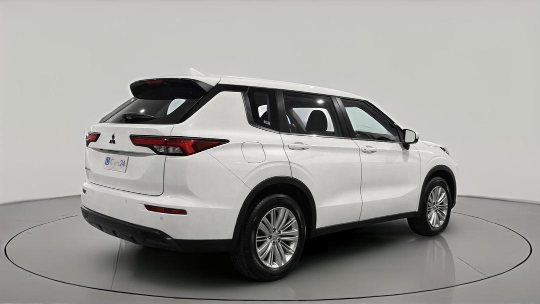 2024 Mitsubishi Outlander Es 5 Seat (2WD), Automatic, 50933 km, Right Back Diagonal (45- Degree) View