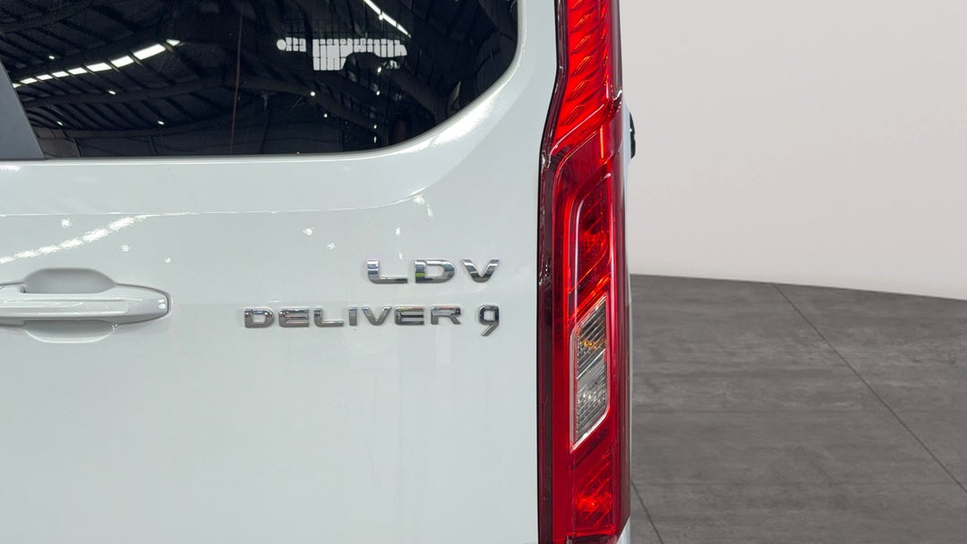 Badge (Boot Right Side)