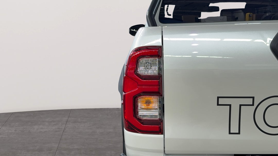 Badge (Boot Left Side)