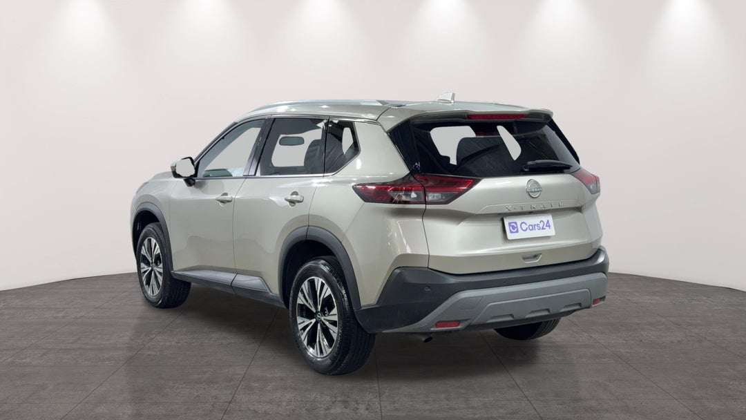 Left Back Diagonal (45- Degree) View