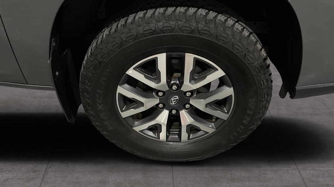 2022 LDV T60 Max Pro (4x4), Automatic, 63935 km, Right Front Wheel