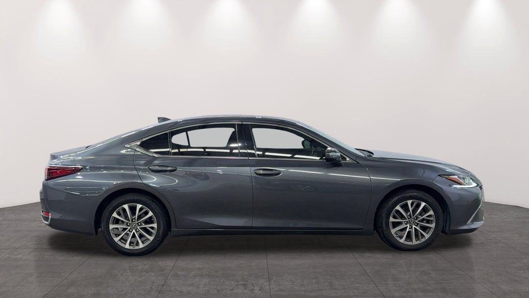 2023 Lexus Es250 Luxury, Automatic, 22652 km, Right Side View