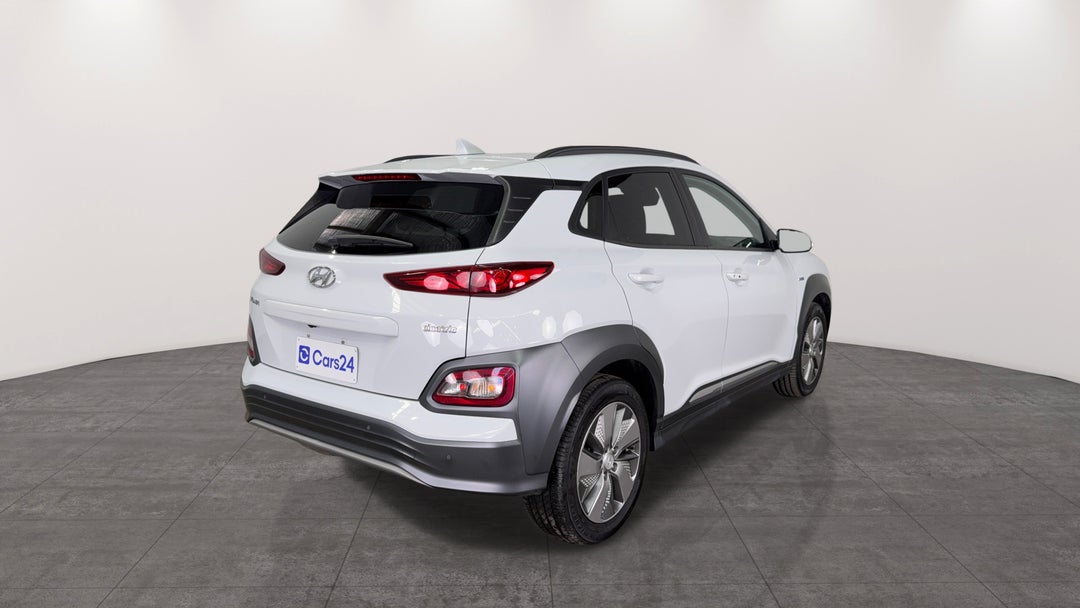 Right Back Diagonal (45- Degree) View