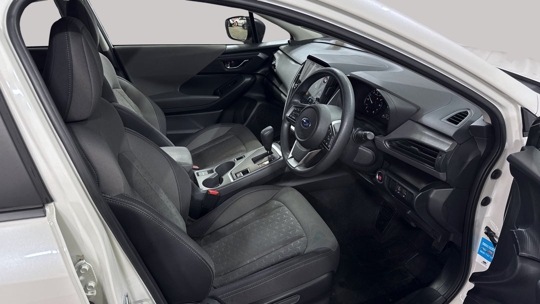 2024 Subaru Crosstrek AWD 2.0l, Automatic, 17776 km, Right Side Front Door Cabin View