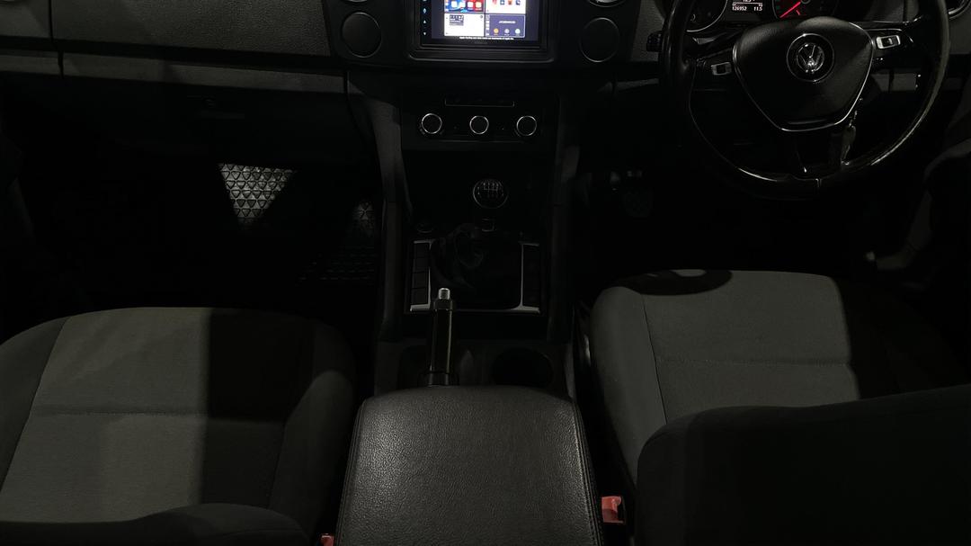 2016 Volkswagen Amarok Tdi340 (4x2), Manual, 126952 km, Center Console