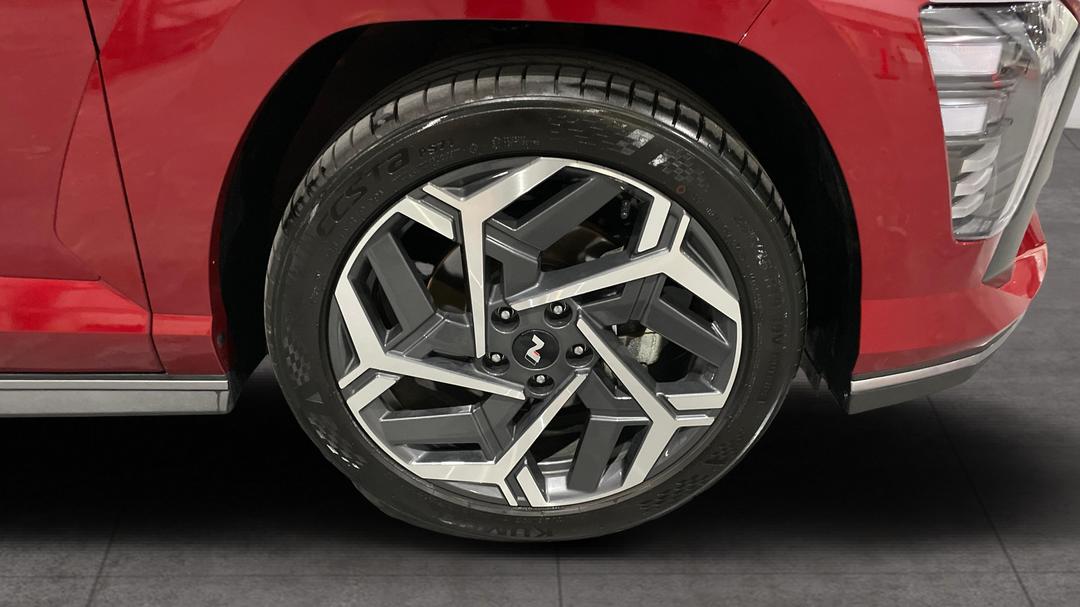 2023 Hyundai Kona N Line, Automatic, 21450 km, Right Front Wheel