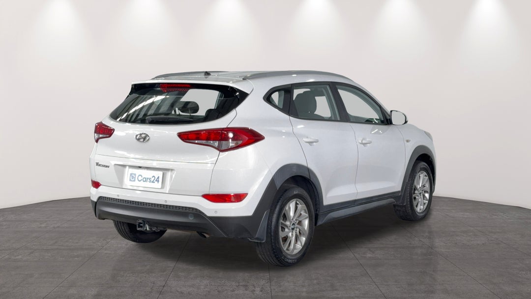 2016 Hyundai Tucson Active (fwd), Automatic, 130154 km, Right Back Diagonal (45- Degree) View