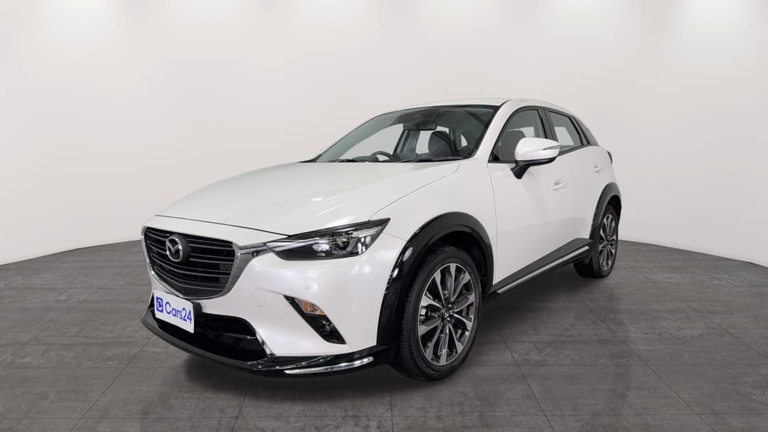 2023 Mazda CX-3 Stouring (fwd), Automatic, 20286 km, Left Front Diagonal (45- Degree) View
