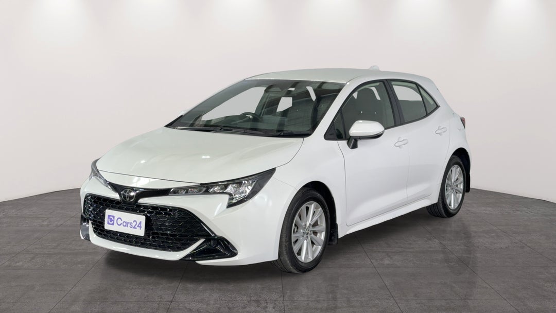 Left Front Diagonal (45- Degree) View