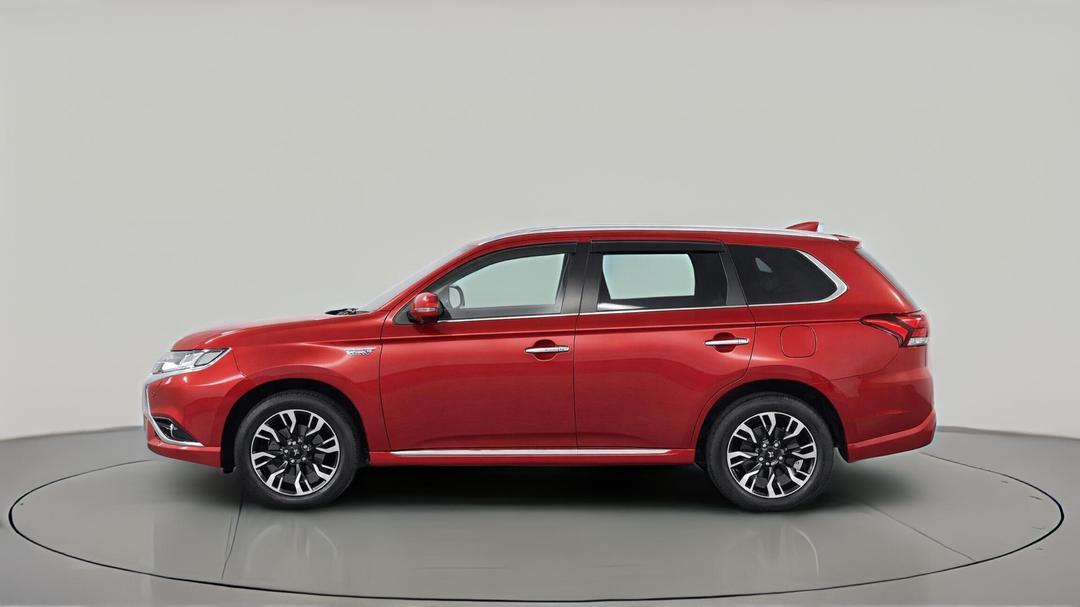 2017 Mitsubishi Outlander Exceed Phev, Automatic, 149956 km, Left Side View