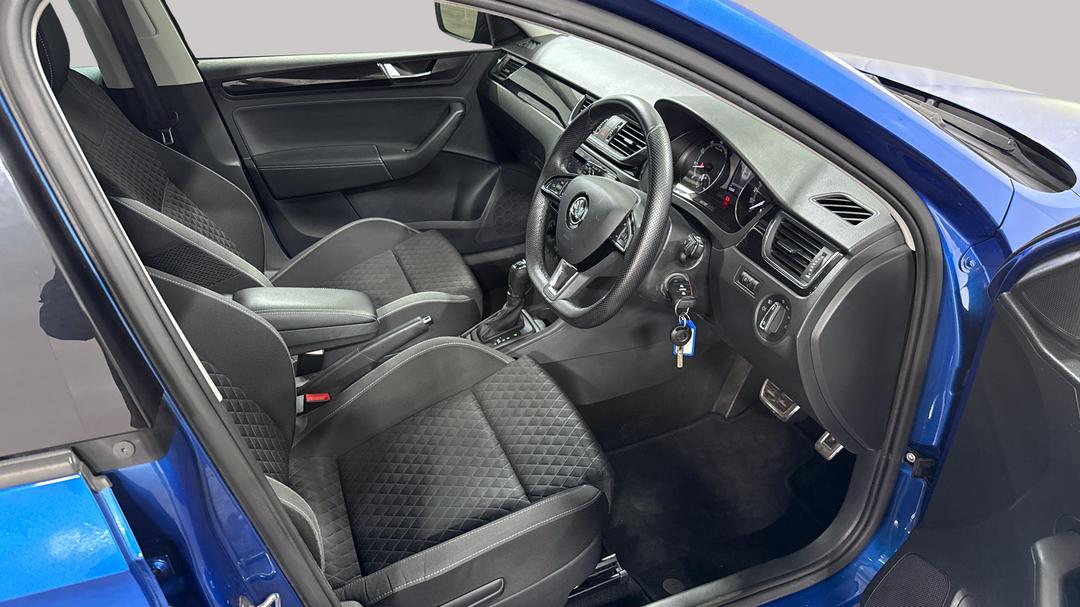 2018 SKODA Rapid Spaceback 92 Tsi, Automatic, 52040 km, Right Side Front Door Cabin View