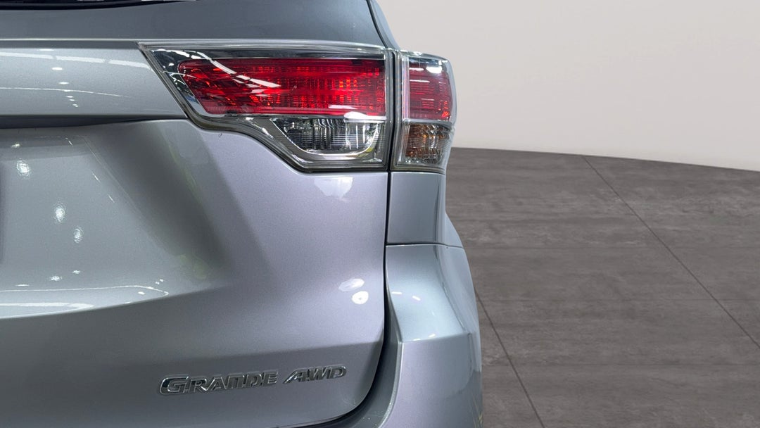 Badge (Boot Right Side)