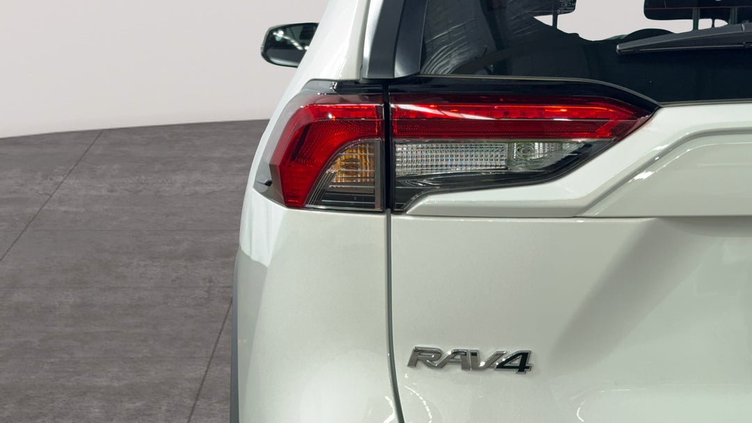 Badge (Boot Left Side)