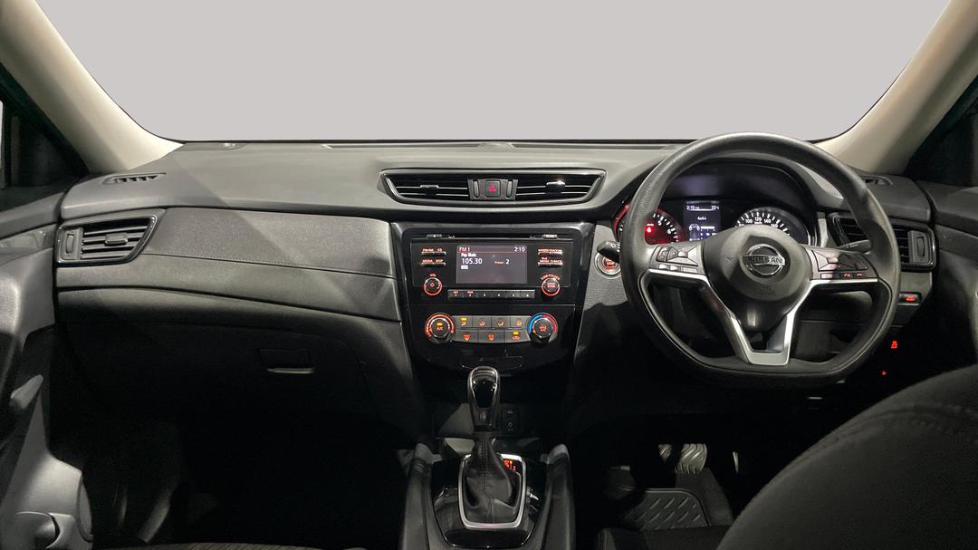 2017 Nissan X-trail St (4x4), Automatic, 132364 km, Dashboard View