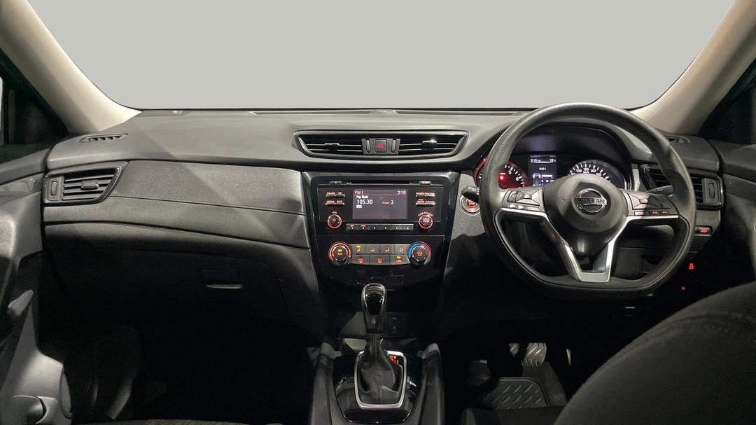 2017 Nissan X-trail St (4x4), Automatic, 132364 km, Dashboard View
