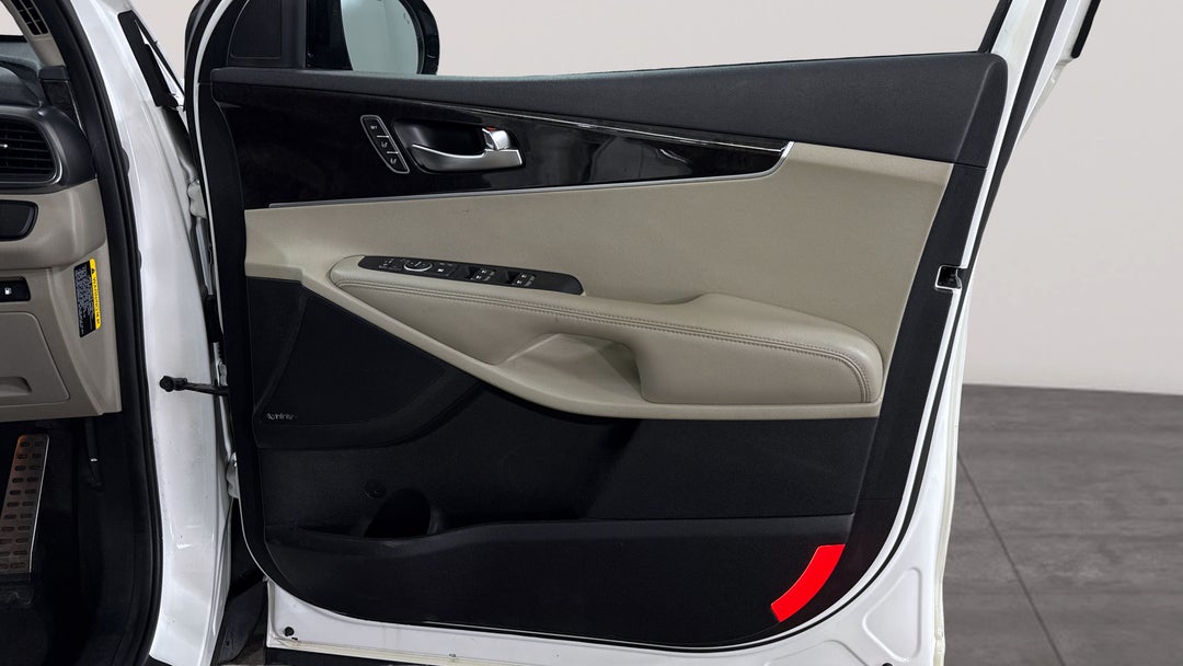 2016 Kia Sorento Platinum (4x4), Automatic, 138085 km, Speaker View