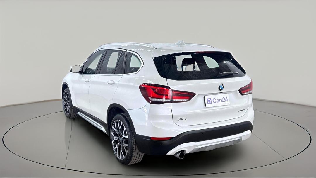2021 BMW X1 sDrive 18i, Automatic, 28239 km, Left Back Diagonal (45- Degree) View
