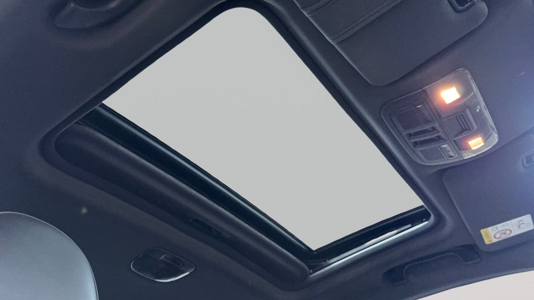 Interior Sunroof/Moonroof