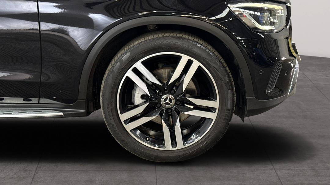 2020 Mercedes-benz GLC 300 4matic, Automatic, 78067 km, Right Front Wheel