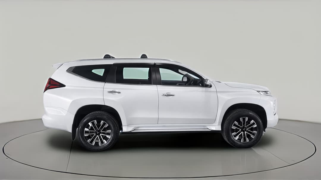 2022 Mitsubishi Pajero Sport Gls (4WD) 7 Seat, Automatic, 17746 km, Right Side View