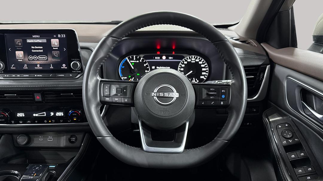 2024 Nissan X-trail St-l (4WD) E-power (hybrid), Automatic, 21884 km, Steering Wheel Close-up