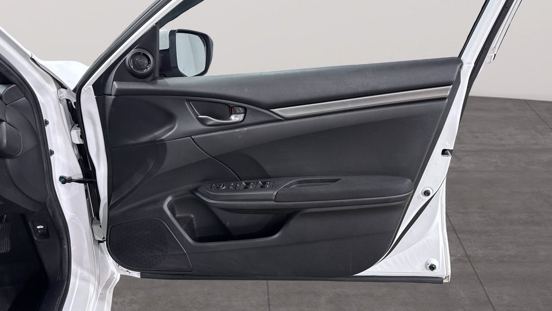 2019 Honda Civic Vti, Automatic, 84739 km, Speaker View