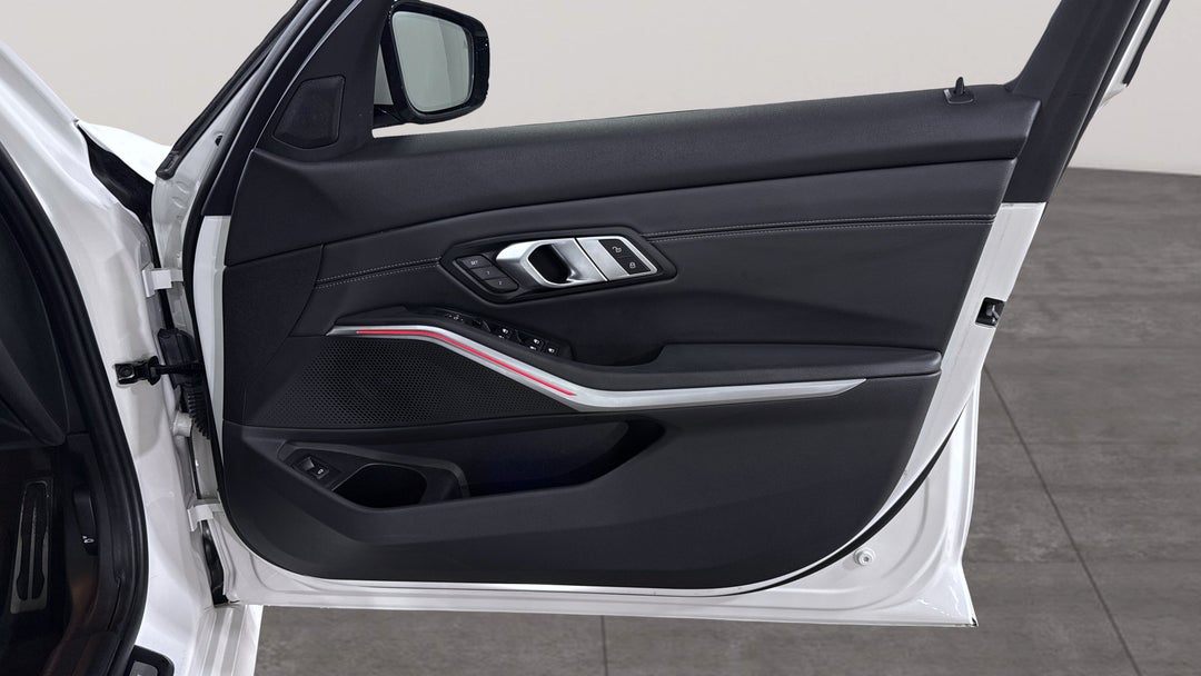 2021 BMW 3 20i M Sport, Automatic, 83359 km, Speaker View