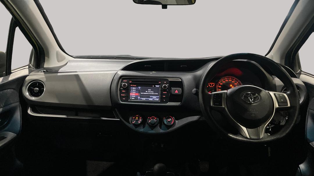 2016 Toyota Yaris Ascent, Manual, 72542 km, Dashboard View