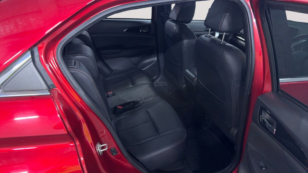 2018 Mitsubishi Eclipse Cross Exceed (AWD), Automatic, 96321 km, Right Side Rear Door Cabin View