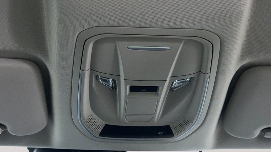 On-Roof Controls/Sunglass holder