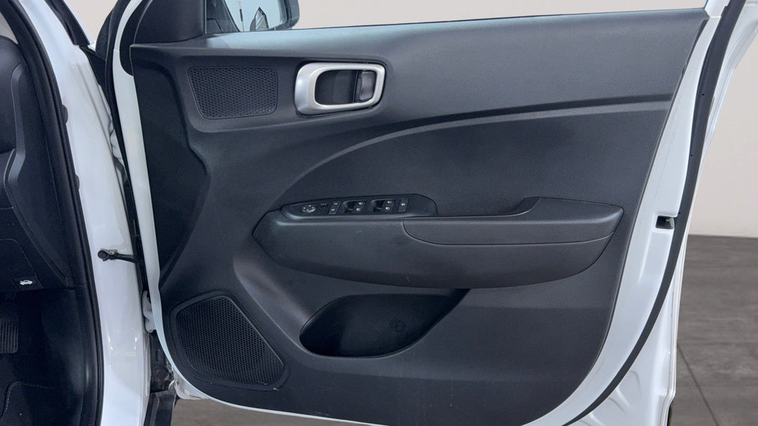 2023 Hyundai Venue Venue, Automatic, 52209 km, Speaker View