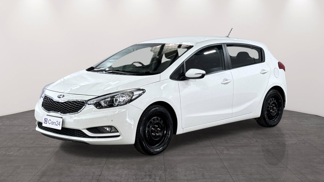 2015 Kia Cerato S, Automatic, 39578 km, Left Front Diagonal (45- Degree) View