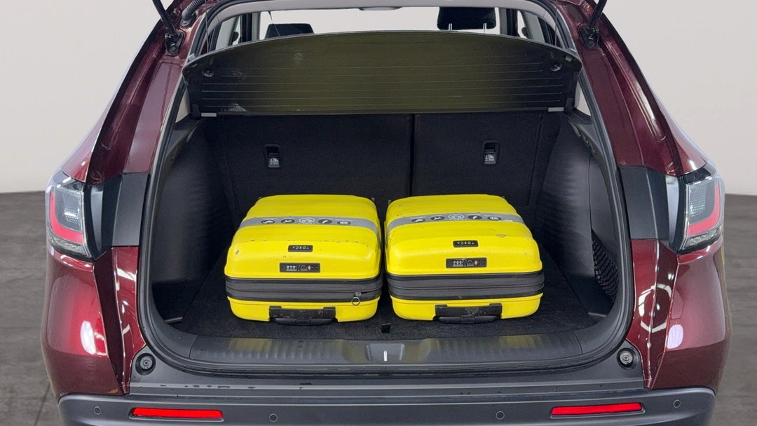 2023 Honda Zr-v Vti X, Automatic, 30259 km, Boot Inside View with Luggage