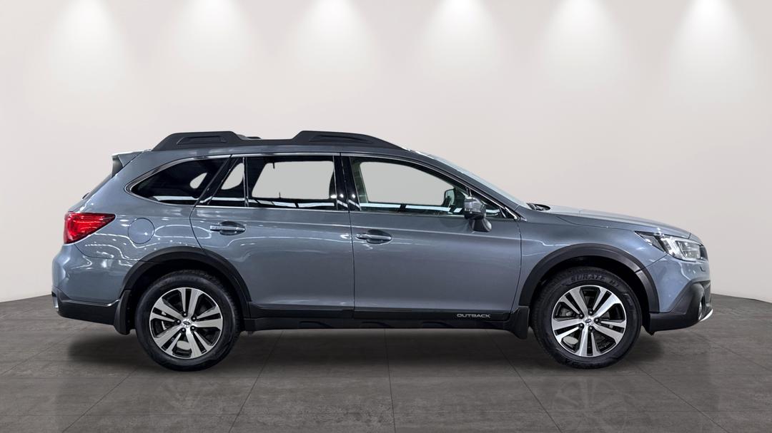 2018 Subaru Outback 2.5i Premium AWD, Automatic, 117105 km, Right Side View