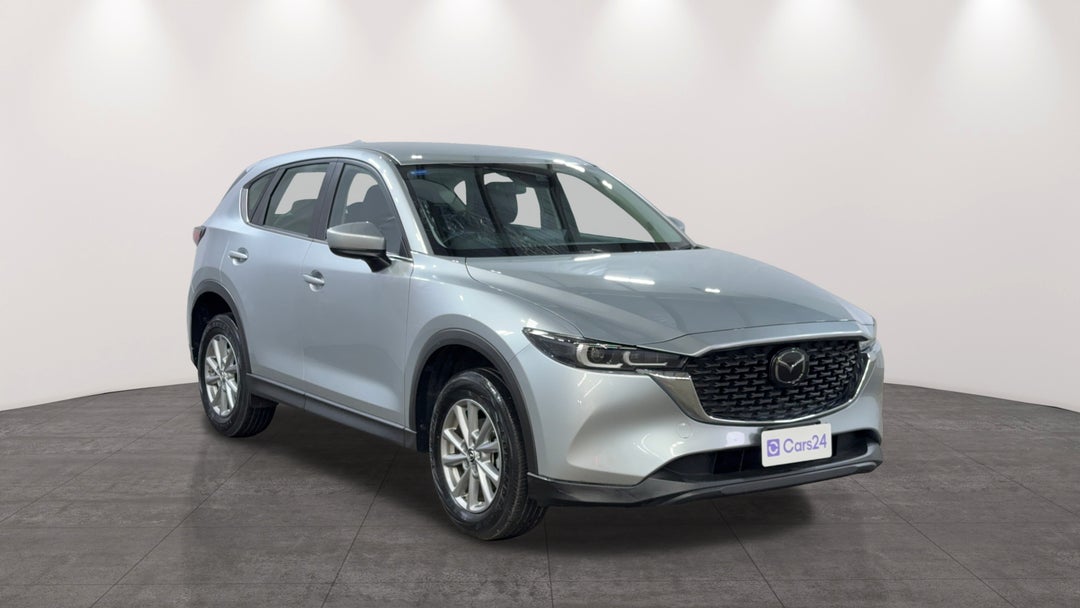 2023 Mazda CX-5 G20 Maxx (fwd), Automatic, 34725 km, Right Front Diagonal (45- Degree) View