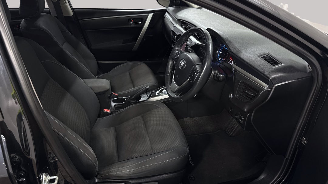 2015 Toyota Corolla Sx, Automatic, 138624 km, Right Side Front Door Cabin View