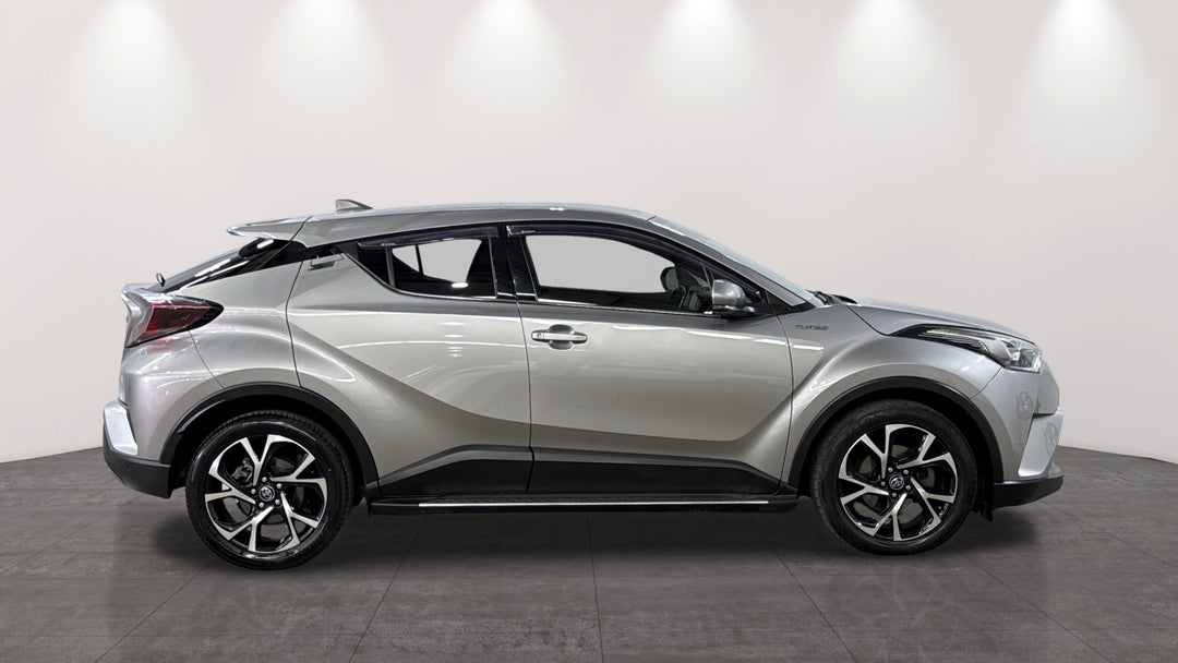 2017 Toyota C-HR Koba (AWD), Automatic, 107892 km, Right Side View