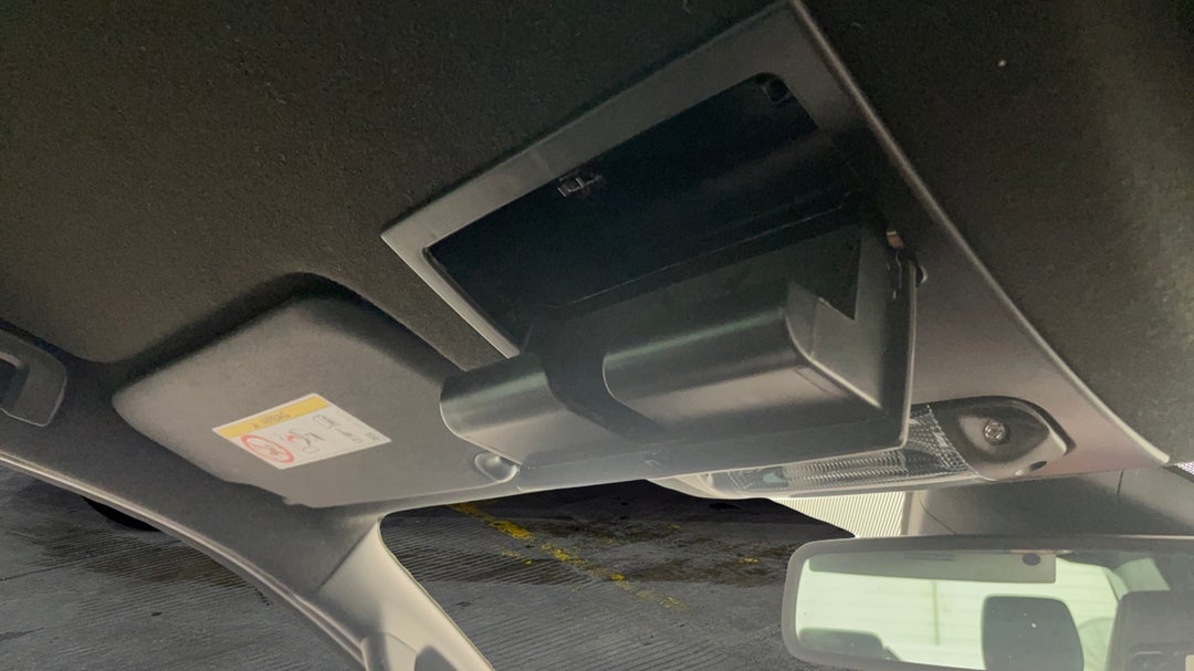 On-Roof Controls/Sunglass holder