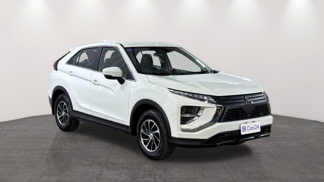 2023 Mitsubishi Eclipse Cross Es (2WD), Automatic, 39748 km, Right Front Diagonal (45- Degree) View