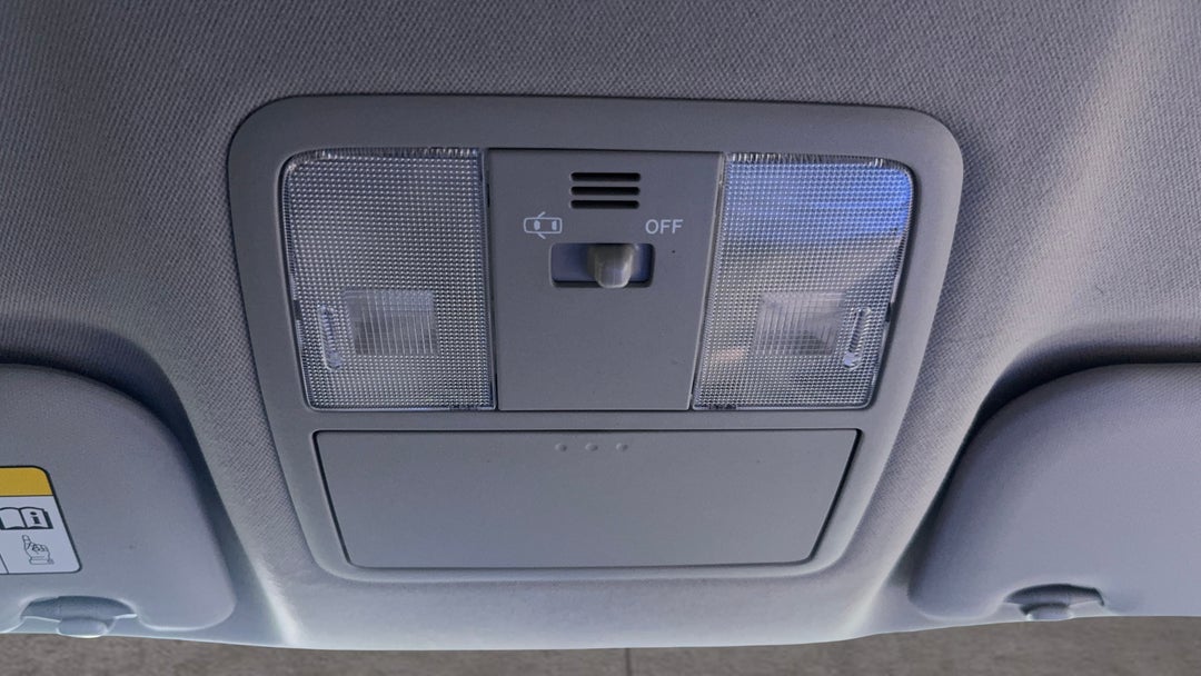 On-Roof Controls/Sunglass holder