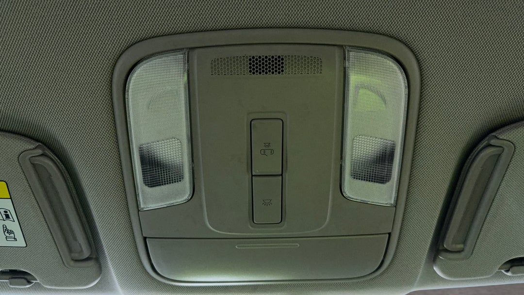 On-Roof Controls/Sunglass holder