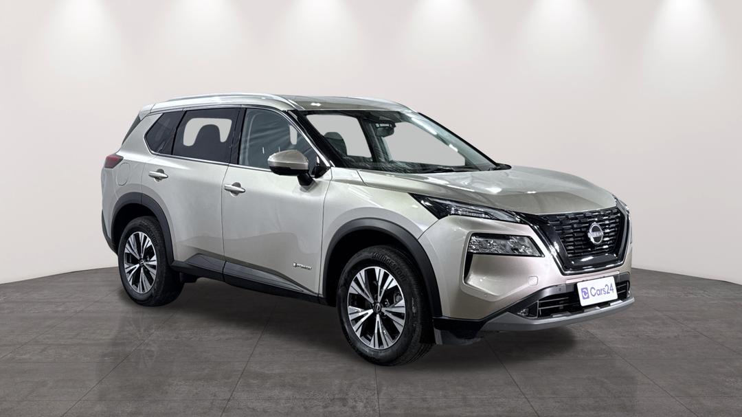 2024 Nissan X-trail St-l (4WD) E-power (hybrid), Automatic, 21884 km, Right Front Diagonal (45- Degree) View