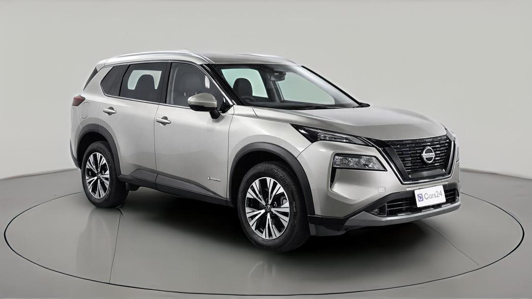 2024 Nissan X-trail St-l (4WD) E-power (hybrid), Automatic, 21884 km, Right Front Diagonal (45- Degree) View
