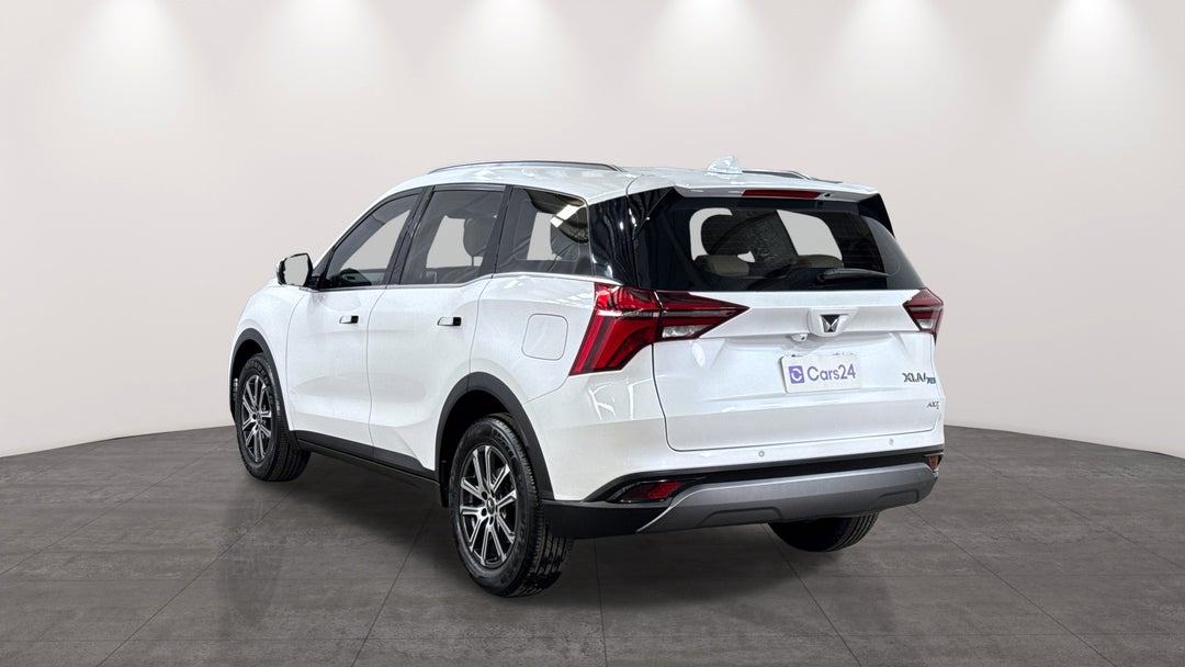 2024 Mahindra Xuv700 Ax7l, Automatic, 8513 km, Left Back Diagonal (45- Degree) View