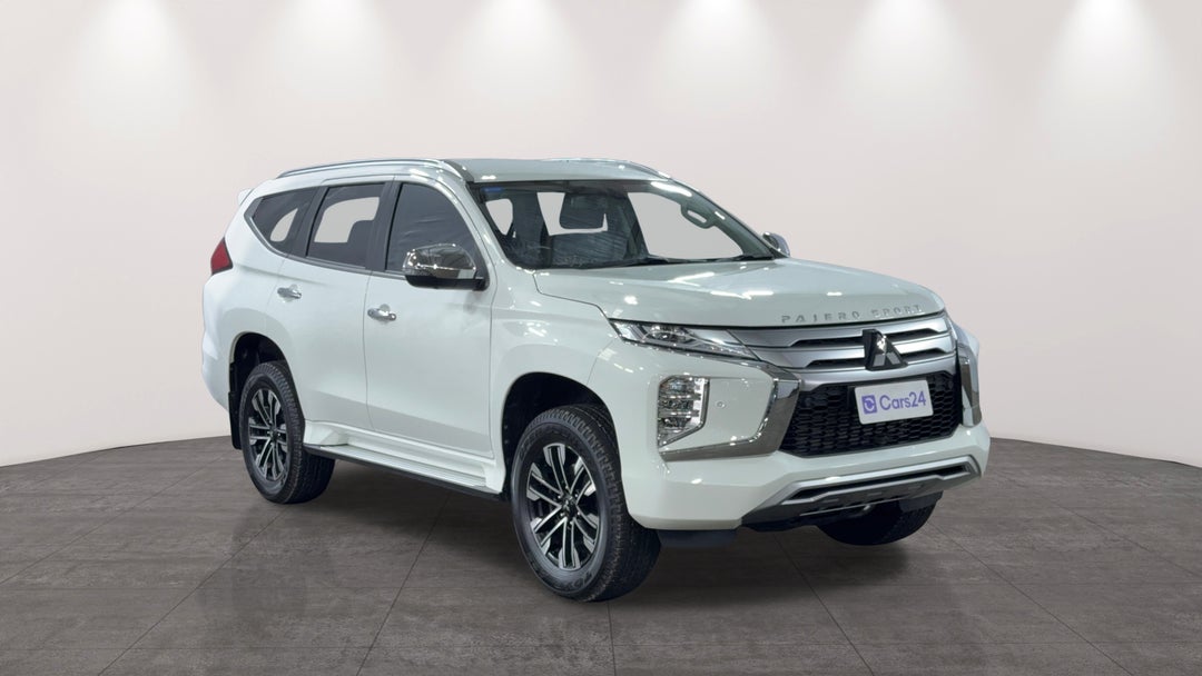 2023 Mitsubishi Pajero Sport Exceed (4wd) 7 Seat, Automatic, 14126 km, Right Front Diagonal (45- Degree) View